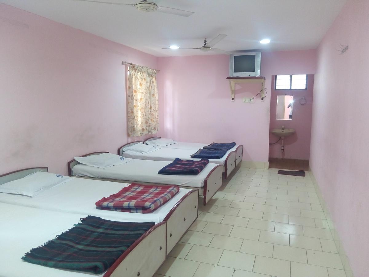 Hotel Yercaud International Exterior photo